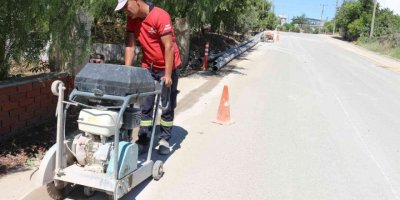 Büyükşehir Serik’te alt yapı çalışmalarını sürdürüyor