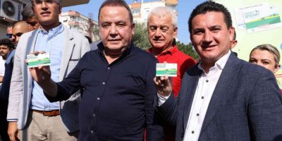 Başkan Böcek, çiftçi kartı projesini tanıttı