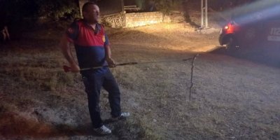 Osmaniye’de eve giren yılanı itfaiye yakaladı