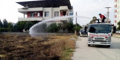 Mahalle arasındaki otluk alanda çıkan korkuttu