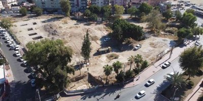 Tarsus kent meydanına kavuşuyor