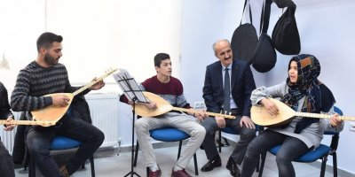 Başkan Okay: "gençlik Merkezi, Gençlerin Yeni Gözdesi Oldu"