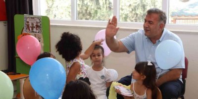 Mersin’de minik öğrenciler uyum haftasında sınıfları doldurdu
