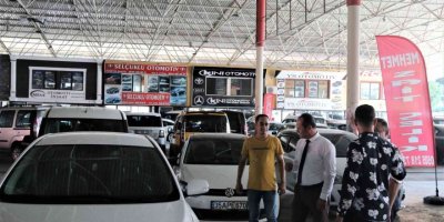 Antalya’da otomobil piyasasında 6+6 hareketliliği: 3-5 bin TL’sine bakmadan satmaya başladılar