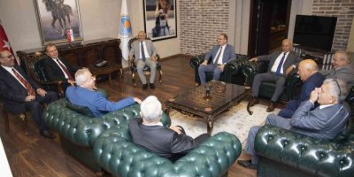 Seçer: "esnafın Yanında Olunması Gerektiği Bilincindeyim"