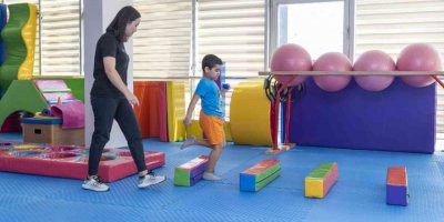 Engelleri, Engelsiz Yaşam Merkezi’nde Aşıyorlar