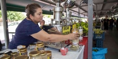 Bir stantla başladı, şimdi Türkiye’ye satış yapıyor