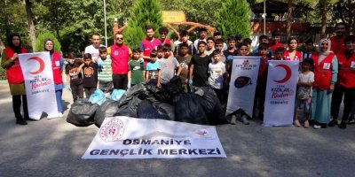 Dünya Temizlik Gününde mesire alanında çöp topladılar