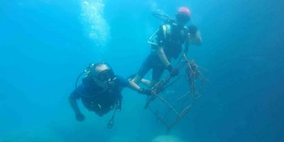 Dünya Temizlik Günü’nde denizden market arabası çıktı