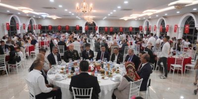 Gazi Ve Şehit Yakınlarına Onur Yemeği
