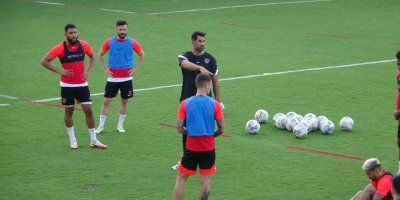 Hatayspor, Volkan Demirel ile çalışmalarına başladı