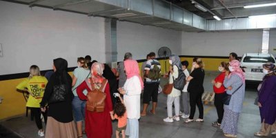 Mezitli’de öğrencilere kırtasiye seti