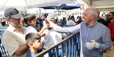 Mersinliler balığa doydu, festivalde tam 10 ton balık ekmek dağıtıldı