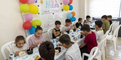 Mersin’de kurs merkezlerindeki öğrencilere yemek hizmeti