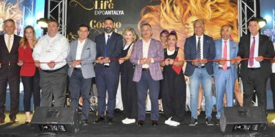 Güzellik fuarlarına ziyaretçi akını