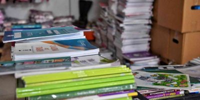 Geri dönüşümden öğrencilere kitap