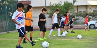 Konyaaltı Belediyesi’nin güz dönemi spor kurslarının kayıtları başladı.