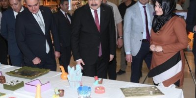 Hükümlülerin el emeği göz nuru eserleri sergilendi