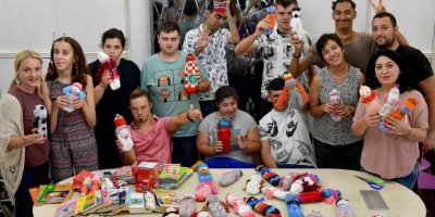 Eski Çorapları Bebeğe Dönüştürdüler