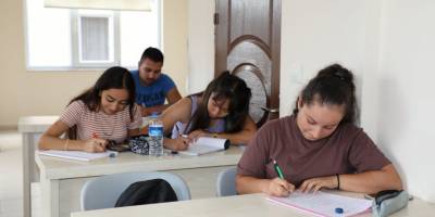 Büyükşehir'in YKS Hazırlık Kursu başladı