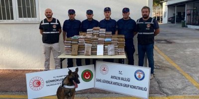 Antalya'da Gemide 183 Kilo Kokain Ele Geçirildi