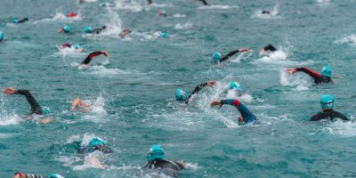 Konyaaltı'nda Uluslararası Yüzme Yarışı Heyecanı