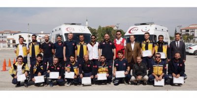 Att Ve Paramediklere Ambulans Sürüş Teknikleri Eğitimi