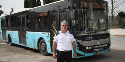 Çocuğu Ailesine Kavuşturan Şoför, Bu Kez De Yolcuyu Hastaneye Yetiştirdi