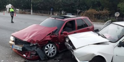 Burdur'da kaza: 3 yaralı