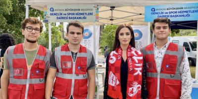 Büyükşehir, Öğrenci Topluluk Tanıtım Günleri'ne katıldı