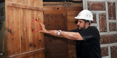 Serdengeçti'nin ahşap dolabında sürpriz yazı