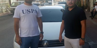 Satın aldıkları otomobilin önü 2013, arkası 2015 model çıktı