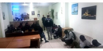 Göçmen kaçakçılığı operasyonunda 5 tutuklama