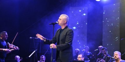 Özcan Deniz Demrelileri coşturdu