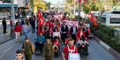 Manavgat Belediyesi'nin eğitim kurumları 29 Ekim'i coşkuyla kutladı