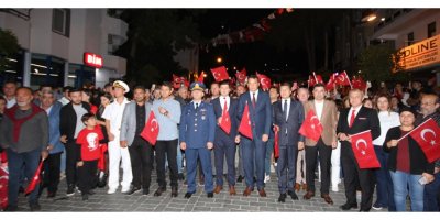 Kaş'ta Cumhuriyet coşkusu alana sığmadı