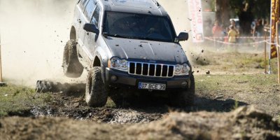 Demre'de off-road yarışları nefes kesti