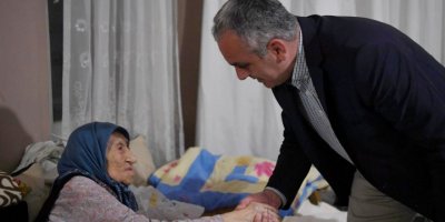 Başkan Esen'den Emine Teyze'yi duygulandıran ziyaret