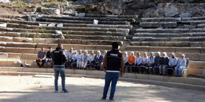 Antik kentte, narkorehber-narkoanne eğitimi