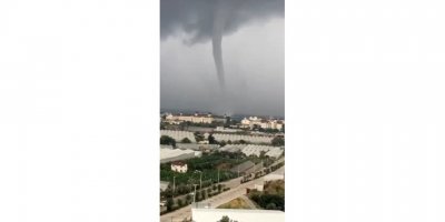 Alanya açıklarında dev hortum kamerada