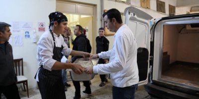 Bodrum Belediyesi'nden öğrencilere öğün desteği