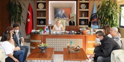 Rektör Özkan, organ nakli olan hastalarla görüştü