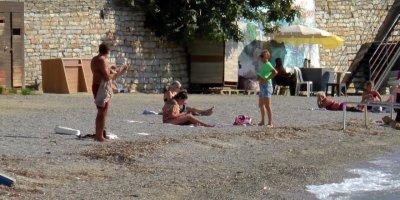 Bodrum'da kasım ayında turistler denize girdi