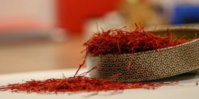 150 bin çiçekten 1 kilo üretilebilen safranın kilosu 80 bin lira