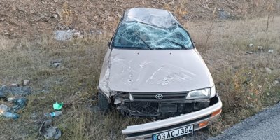 Otomobil devrildi: 5 yaralı