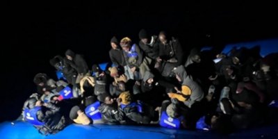 Datça'da 32 göçmen kurtarıldı