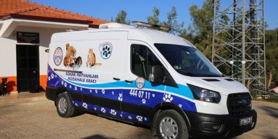 Kaş Belediyesi Sokak Hayvanları Müdahale Aracı hizmette