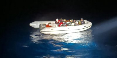 Bodrum'da Yunan unsurlarının ittiği 7 kaçak göçmen kurtarıldı
