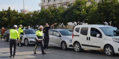 Serik'te 8 araçlık zincirleme kaza