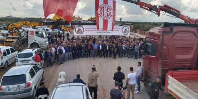 Antalyalı hafriyatçıların, 'mahkeme kararı uygulansın' eylemi